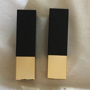2 Estée Lauder lipsticks, new, never used.